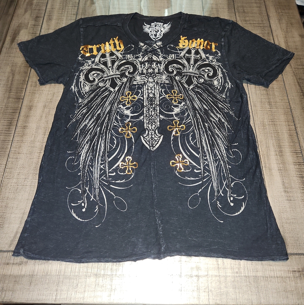 NWOT RAW STATE Truth & Honor T-shirt